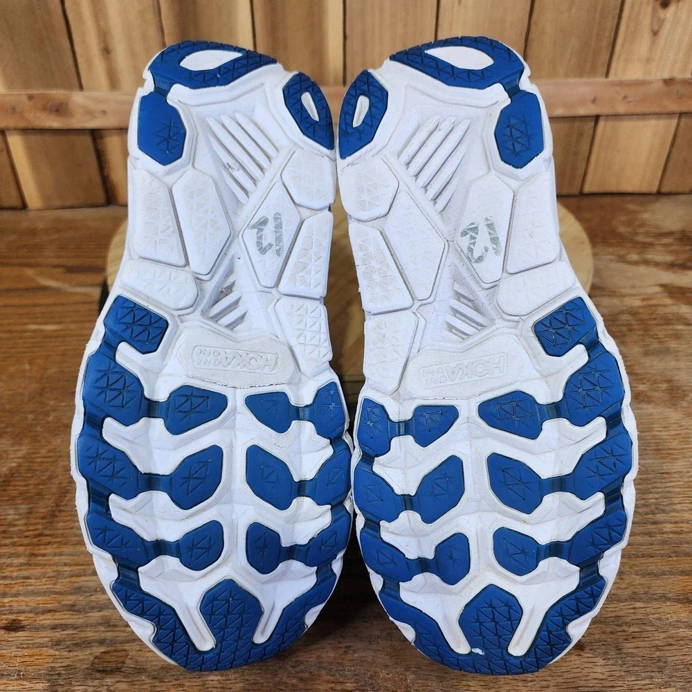 Hoka One One hoka one